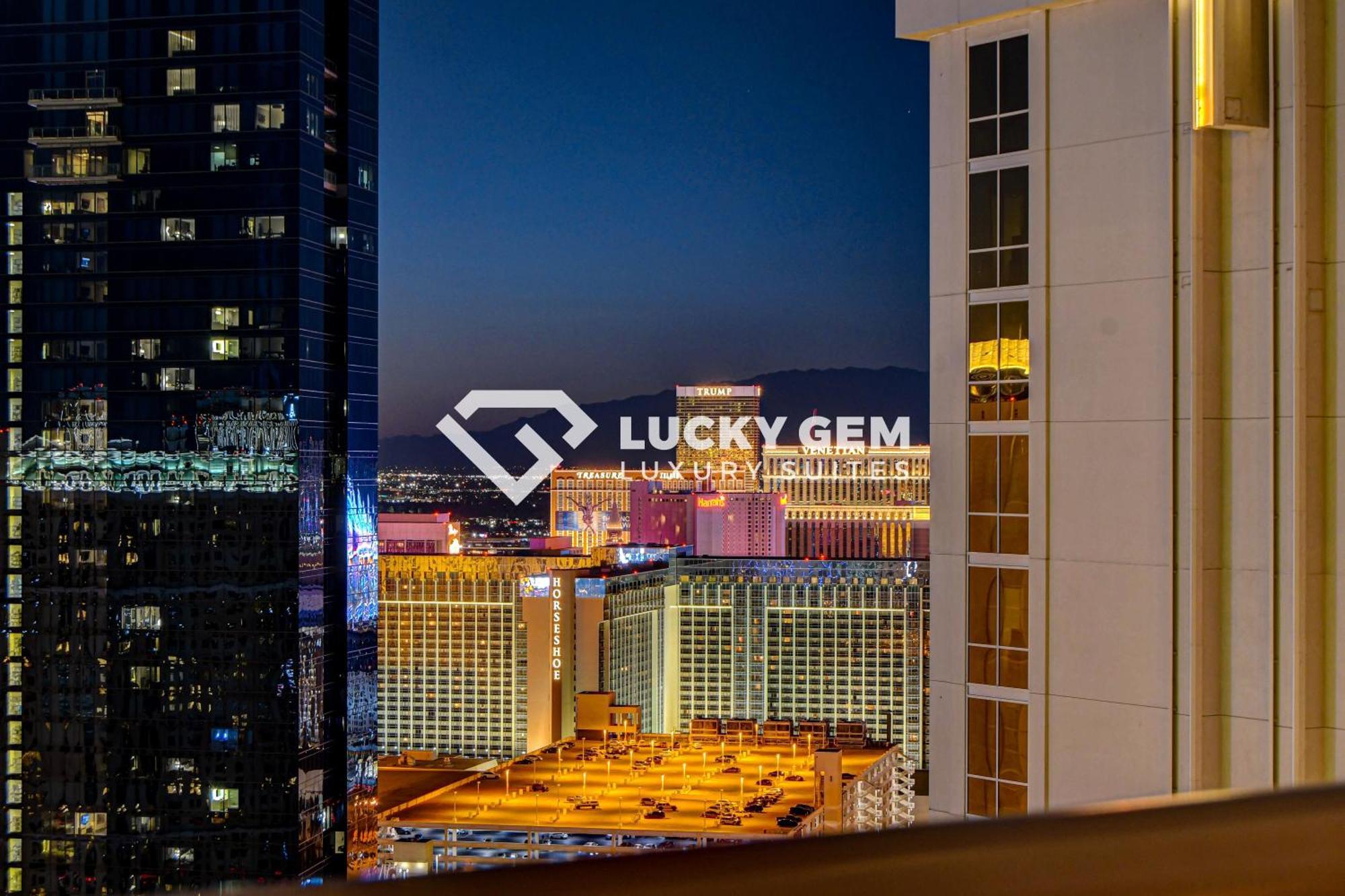 Lucky Gem Penthouse & Luxury Suites At Signature Resort, Balcony Strip View 3505 Las Vegas Extérieur photo